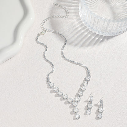 Elegant European and American Rhinestone Necklace and Earrings Set for Women