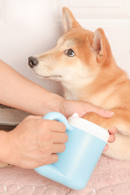 Paw Washer Cup – 360° Pet Paw Cleaning Tool with Soft Silicone Brush
