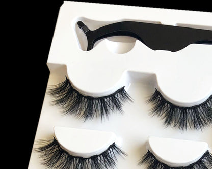 A Pair Of Magnetic False Eyelashes For Women Fashion Must Have
